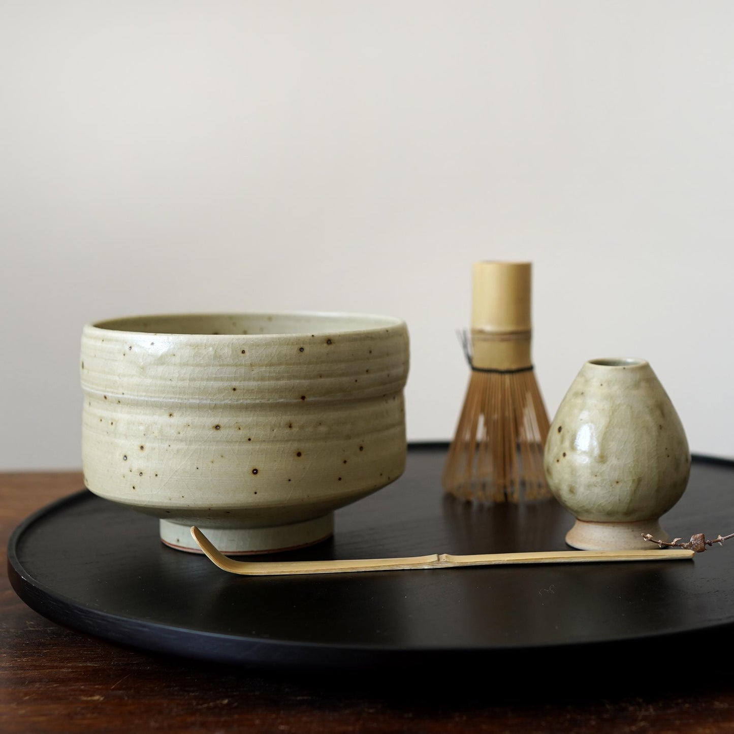 Pottery matcha bowl with bamboo whisk scoop set
