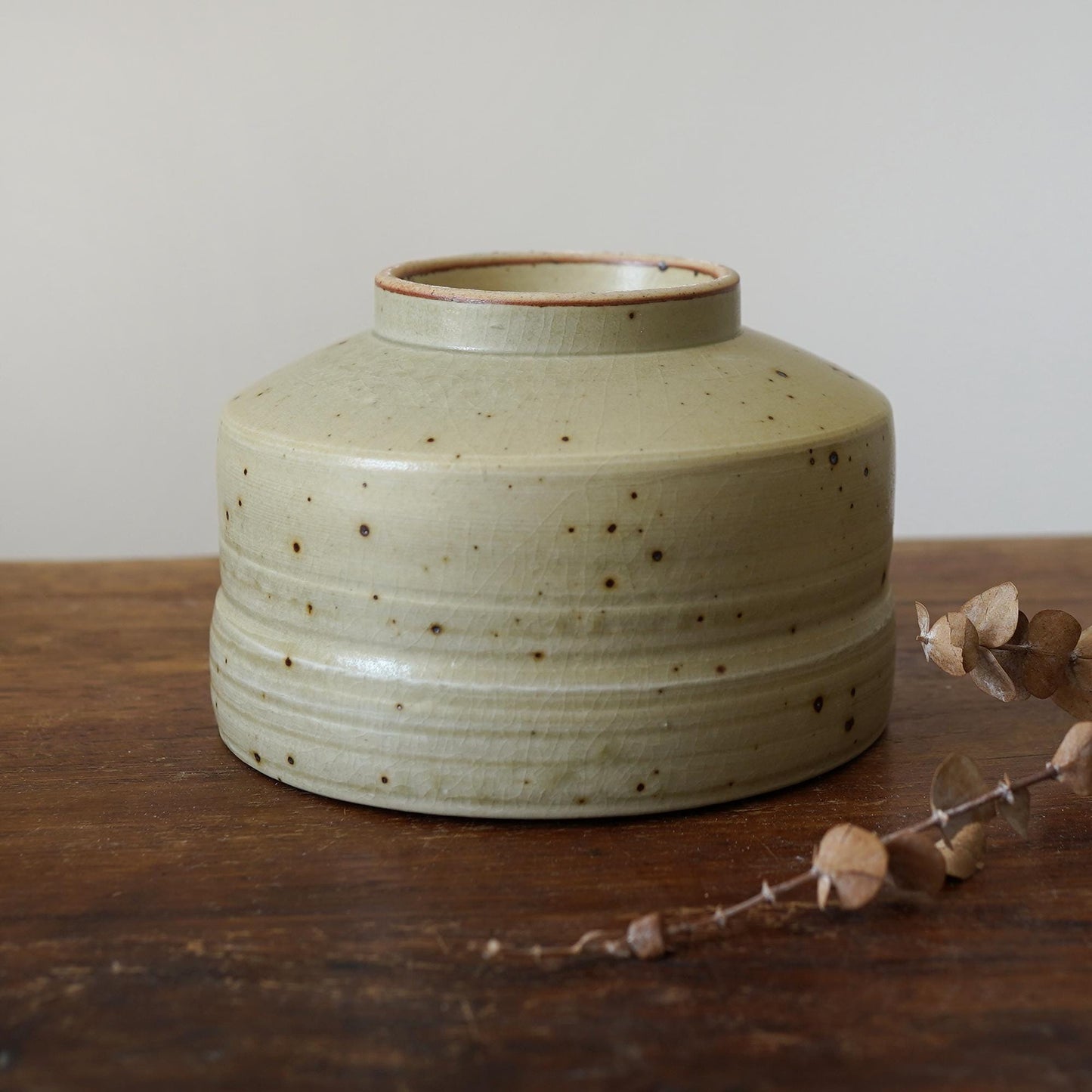 Pottery matcha bowl with bamboo whisk scoop set