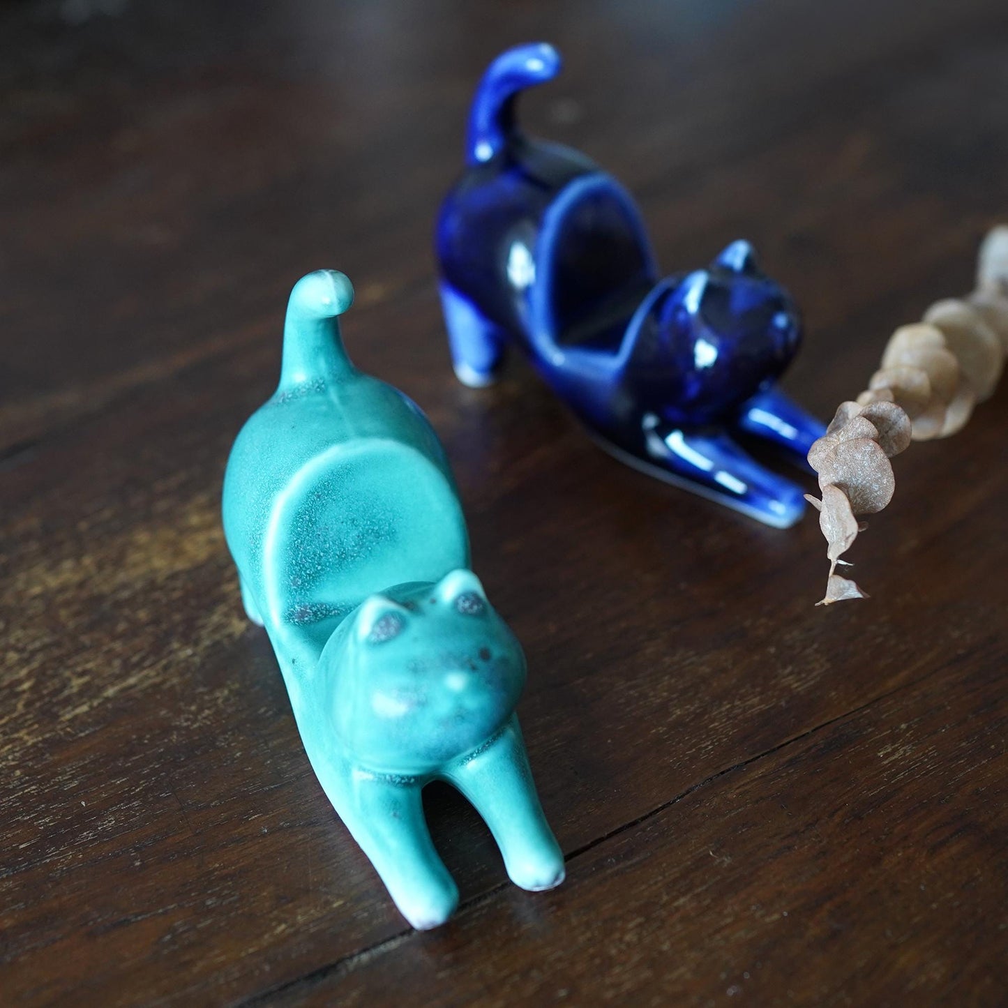 Ceramic Cat cell phone holder