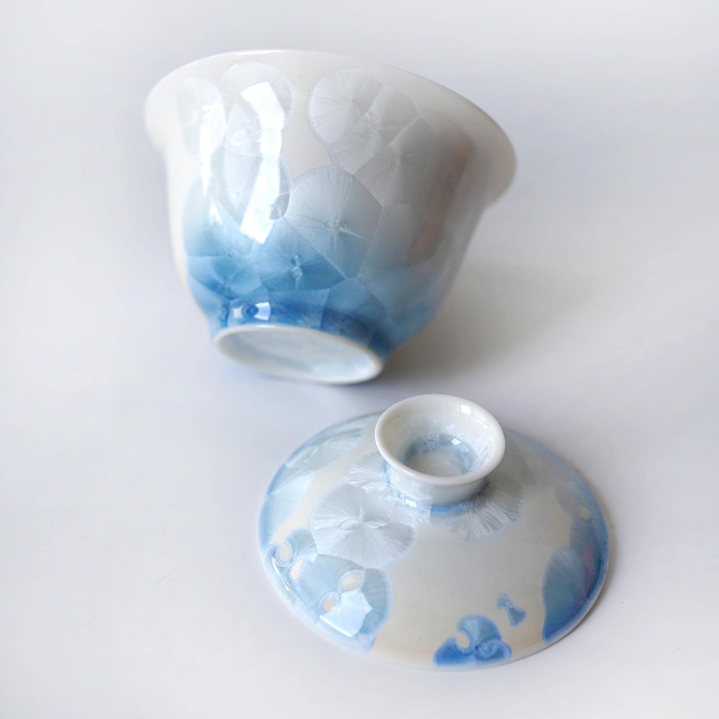 Blue and White Crystal Glaze Gaiwan set