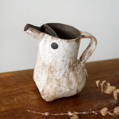 Ceramic Teapot with Built-in Strainer