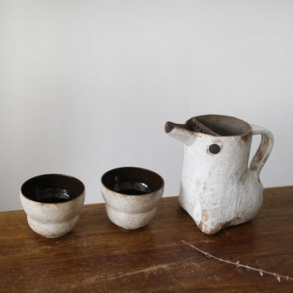 Ceramic Teapot with Built-in Strainer